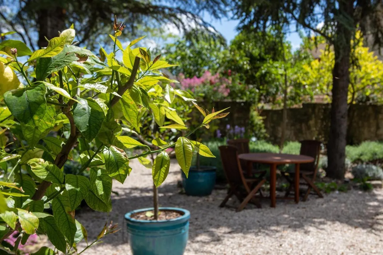 Bed & Breakfast Le Jardin de Mazan Bed and Breakfast